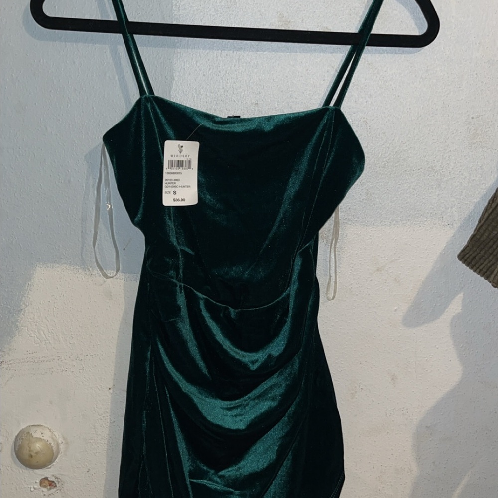Elegant Green Velvet Dress